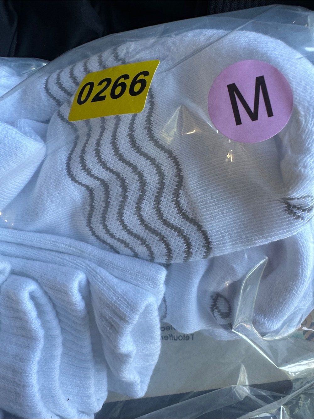 3-Pack Men's White Everyday Crew Socks - Quince
266